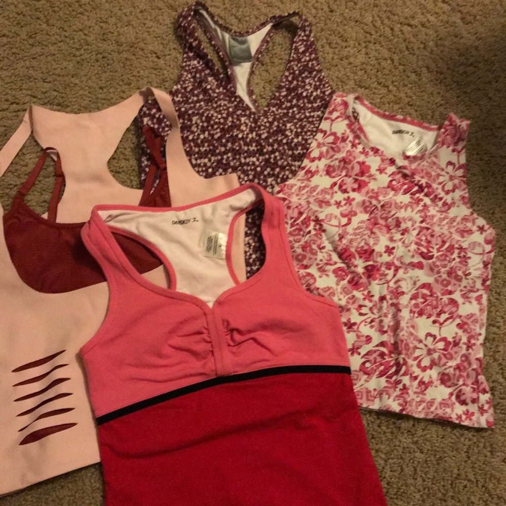 Athletic wear for ladies 4 for the price of one